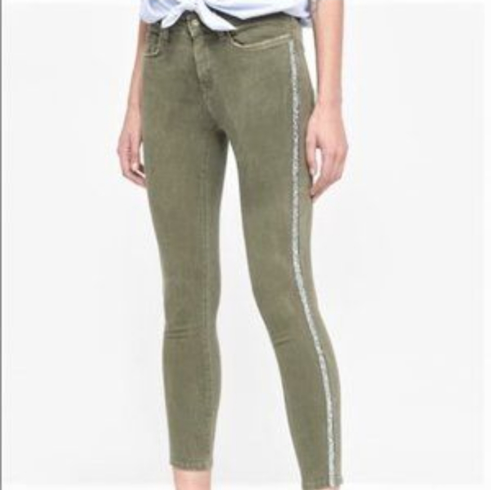 Zara Basic Z1975 Olive green jeans with silver embellishments. Size 6.